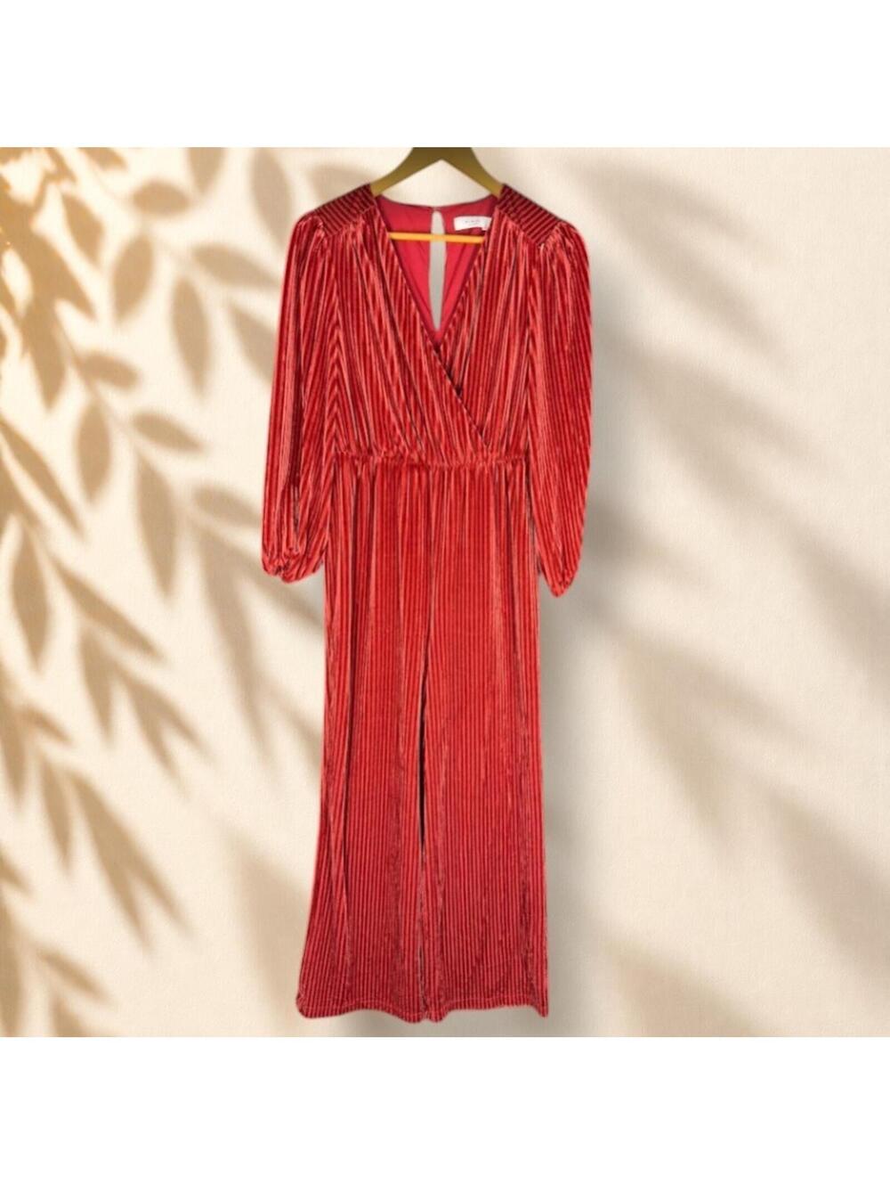 Ali & Jay Jumpsuit Women XS Red V-Neck Long Sleeve Straight Velvet Hook & Eye